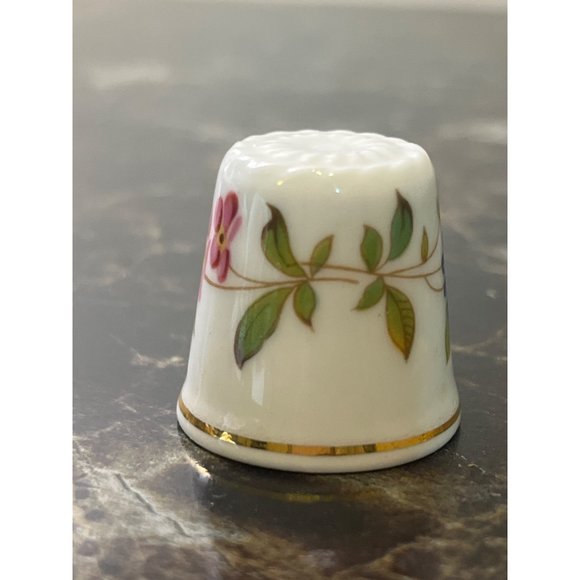 Vintage Hammersley Bone China Thimble, Floral Design - Picture 3 of 5